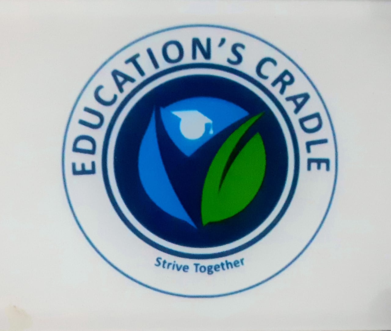 Education Cradels School Logo